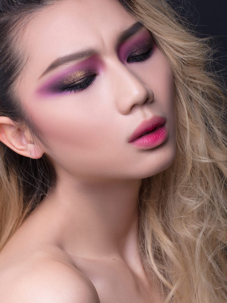 Make Up Harper's Bazaar theme